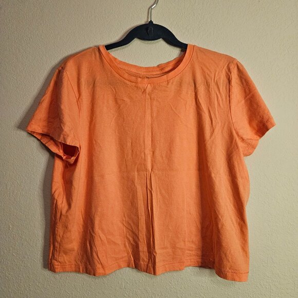 Crop Tee - Picture 1 of 2